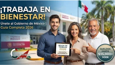 Tres personas sonrientes (joven, adulta y mayor) frente a una oficina de la Secretaría de Bienestar en México sosteniendo una tablet con la leyenda "Bolsa de Trabajo 2026 - Vacantes Disponibles" y el logo del Gobierno de México.