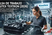 Ingeniera inspecciona piezas automotrices en la planta de Kautex Textron México para la bolsa de trabajo