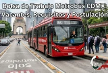 Bolsa de Trabajo Metrobús CDMX. Texto superpuesto: Vacantes, Requisitos y Postulación. Imagen de un Metrobús rojo de la línea 1 en la estación Monumento a la Revolución en la Ciudad de México con el Monumento a la Revolución al fondo