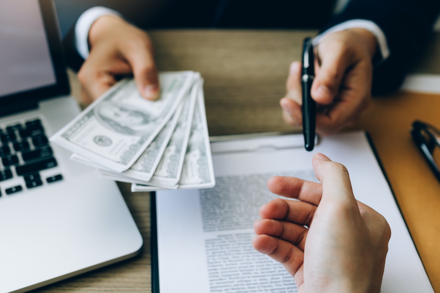 ¿Por un préstamo de 400 euros cuántos interés cobraría un banco? 11 iStock 1145371340